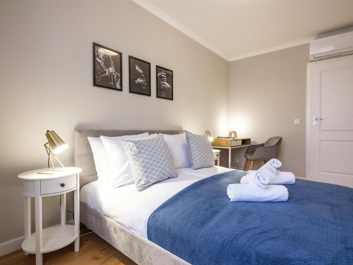 Tyzenhauz Suites Topolowa Cracovia Esterno foto