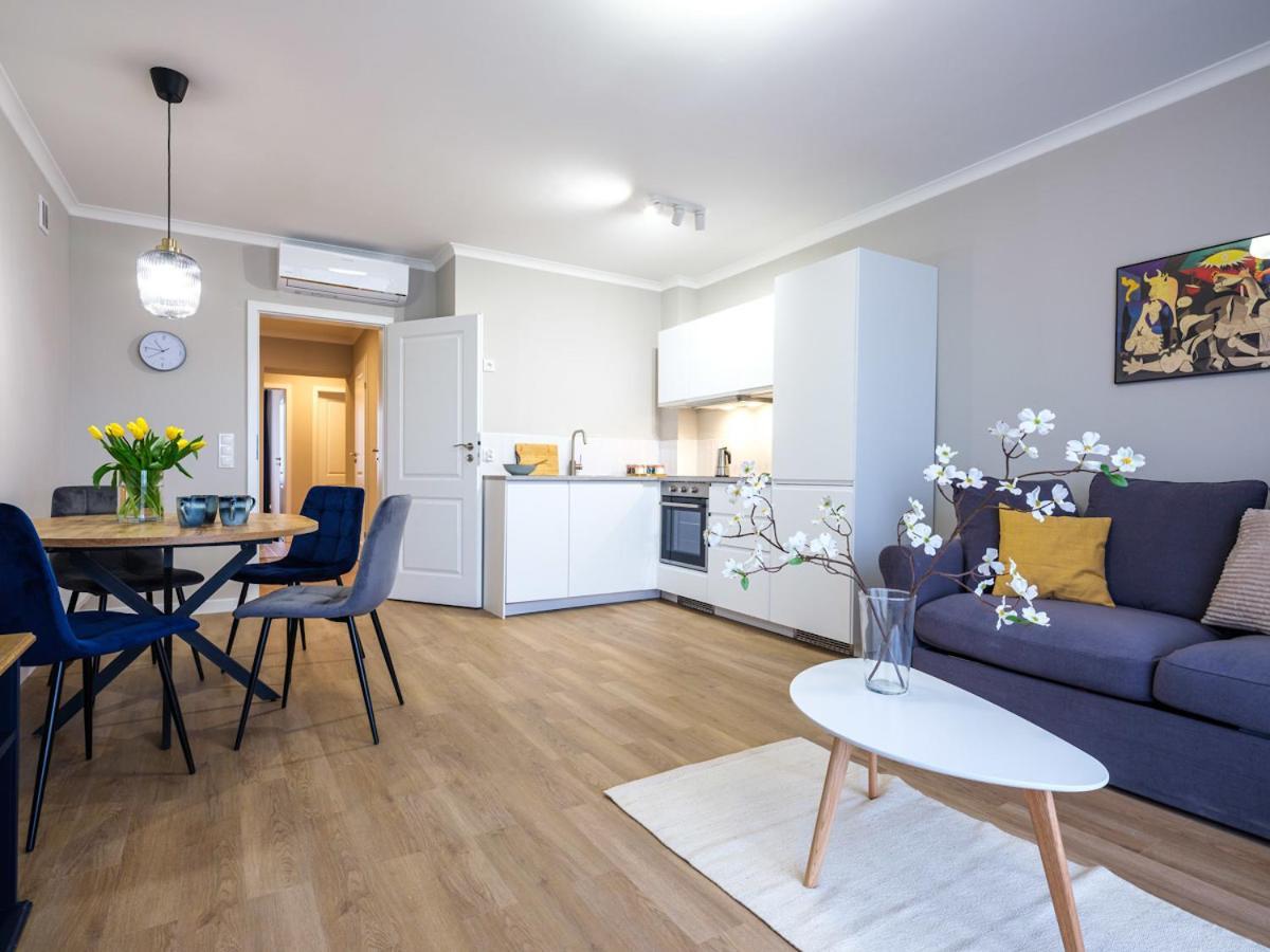 Tyzenhauz Suites Topolowa Cracovia Esterno foto