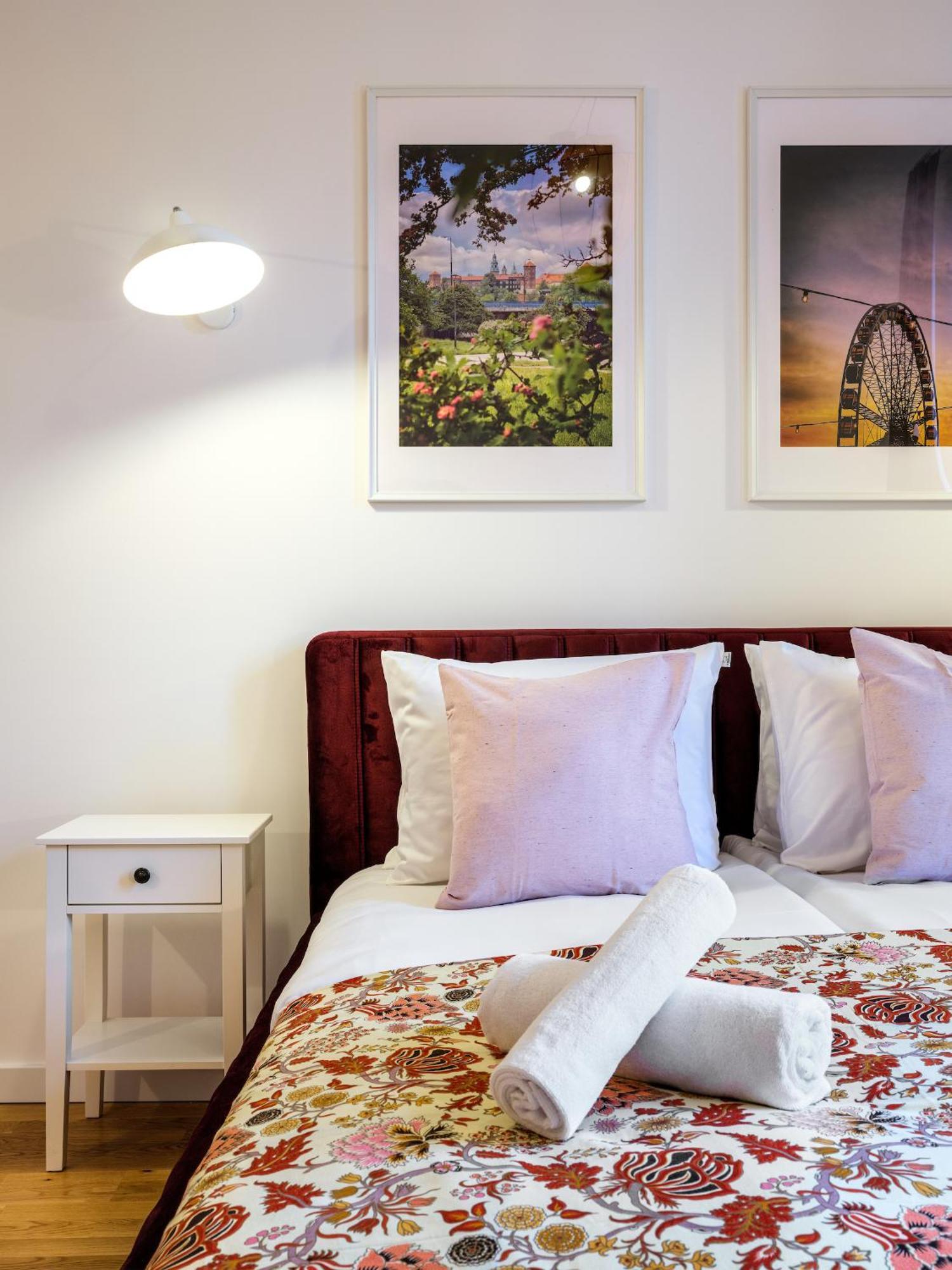 Tyzenhauz Suites Topolowa Cracovia Esterno foto