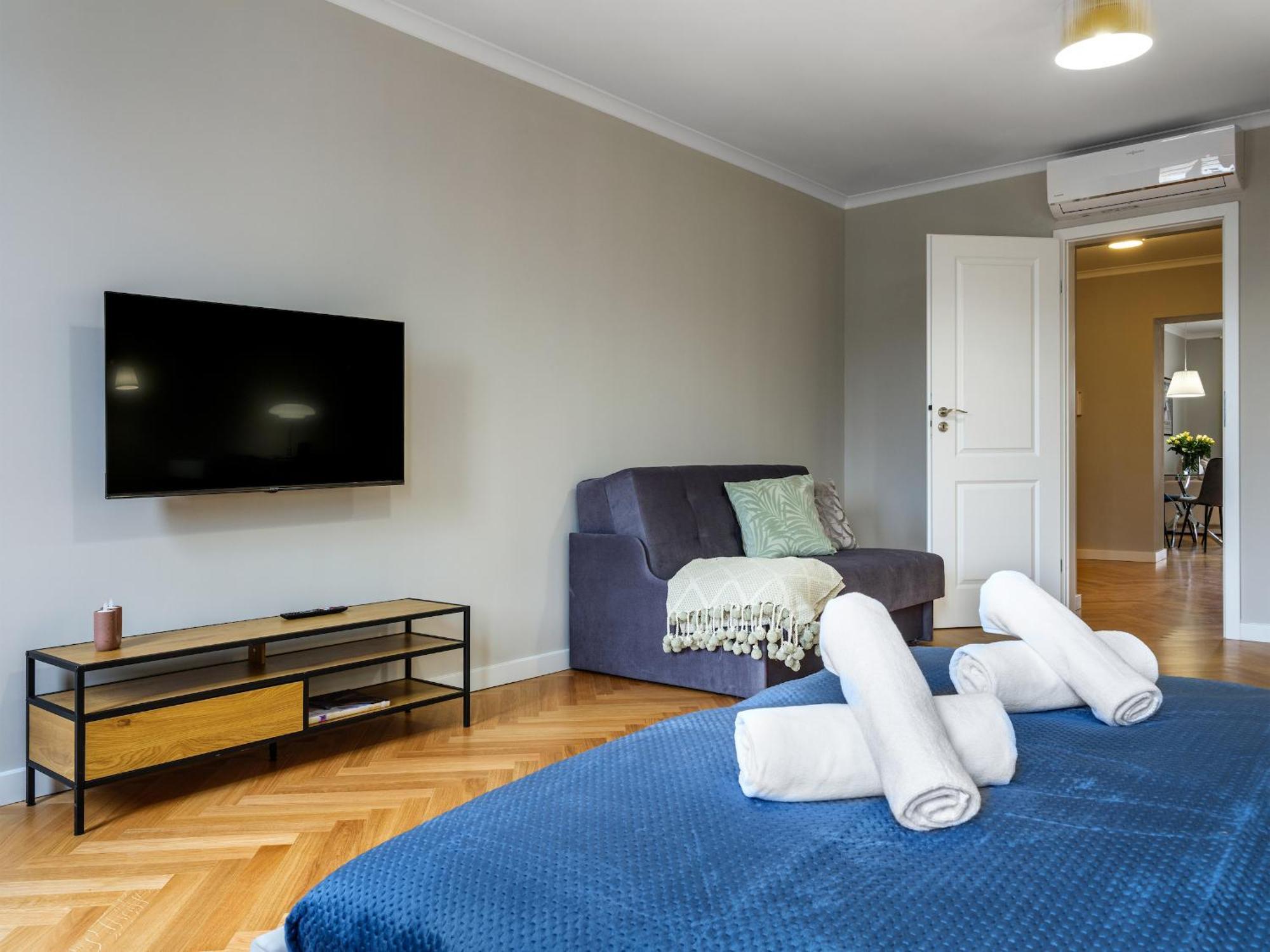 Tyzenhauz Suites Topolowa Cracovia Esterno foto